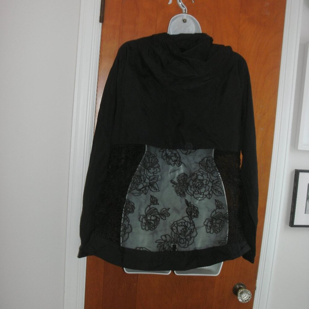 Fabletics Black 1/2 Zip Pullover Nylon Hoodie War… - image 2